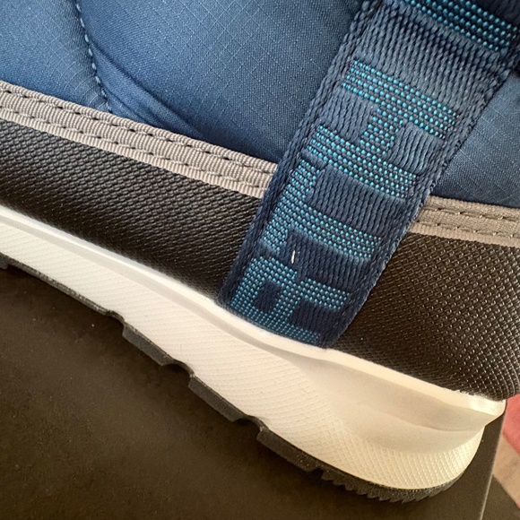 NIB - THE NORTH FACE Kids' Thermoball Pull-on Wp Boot  -  SZ 7 big kid - Picture 10 of 15